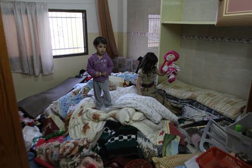 Rapport : les forces israéliennes ont volé 3 millions de dollars US en espèces, biens matériels appartenant aux Palestiniens, durant leurs raids en Cisjordanie